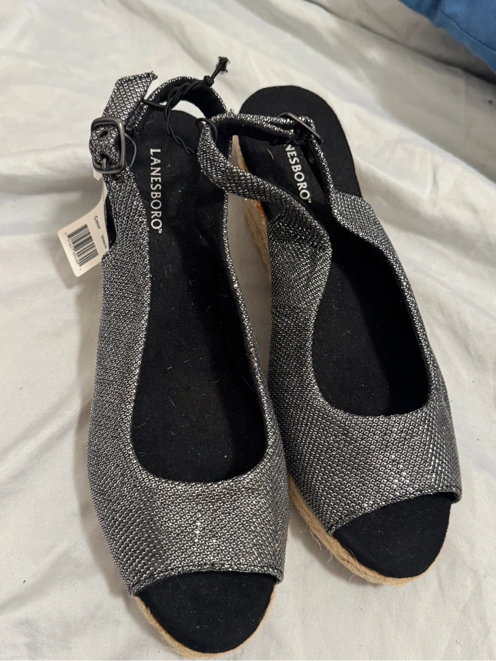 Lanesboro women size 8.5 shiny black fabric man made material wedged rope sandal